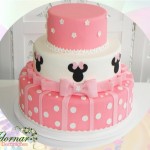 Locação de Bolo Cenográfico Minnie Mouse Rosa