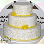 Locação de Bolo Cenográfico Casamento Noivado Amarelo e Branco