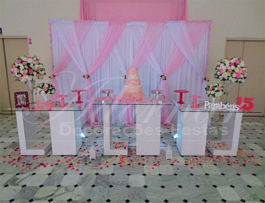 Decoração 15 Anos Rosa e Branco