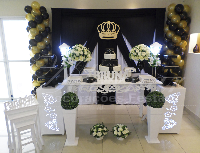 Decoração 15 Anos Preto Dourado e Branco