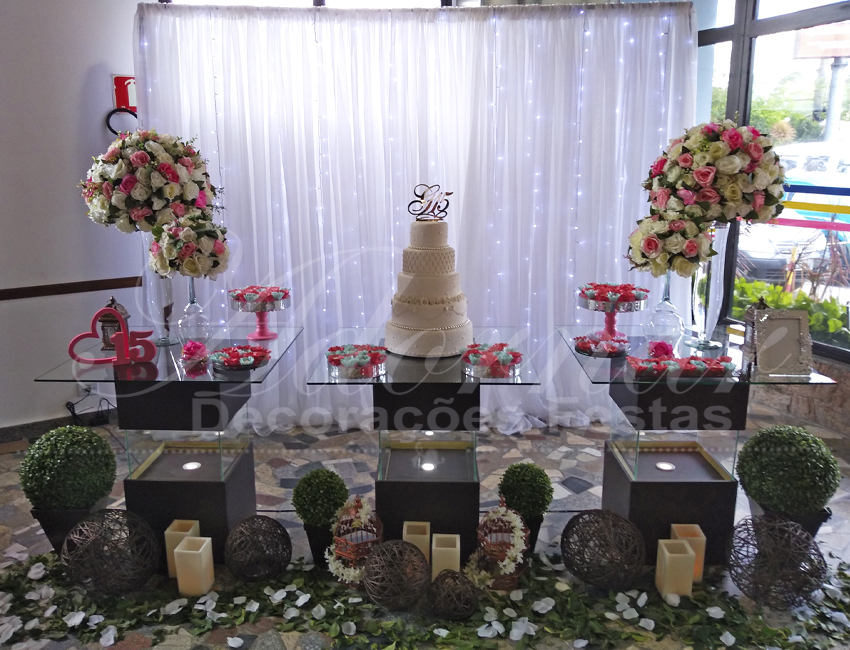 Decoração 15 Anos Rosa e Branco