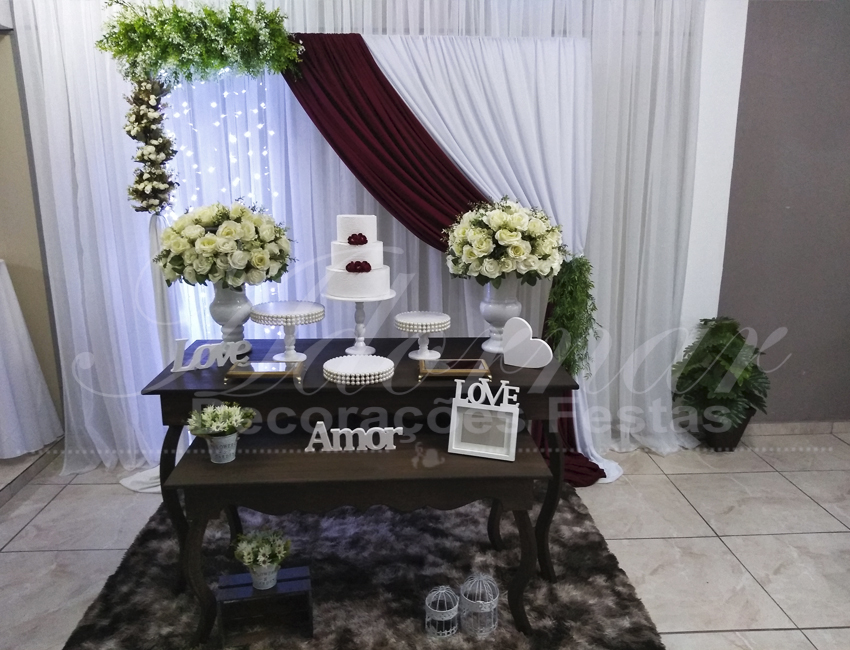 Decoração Casamento Marsala e Branco